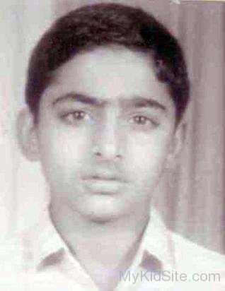 Childhood Picture Of Akhilesh Yadav