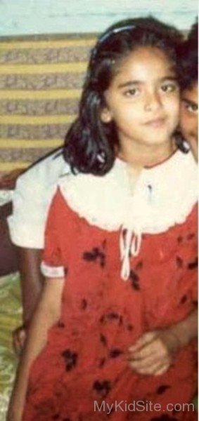 Childhood Picture Of  Anushka Shetty