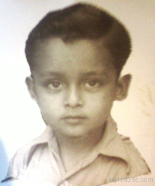 Childhood Picture Of Gul Hameed Bhatti