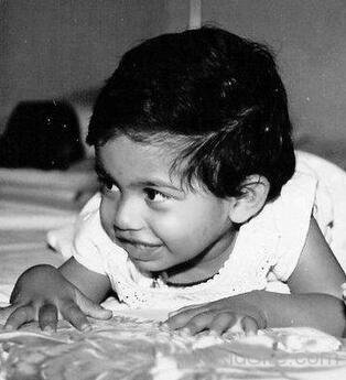 Childhood Picture Of Hina Khan