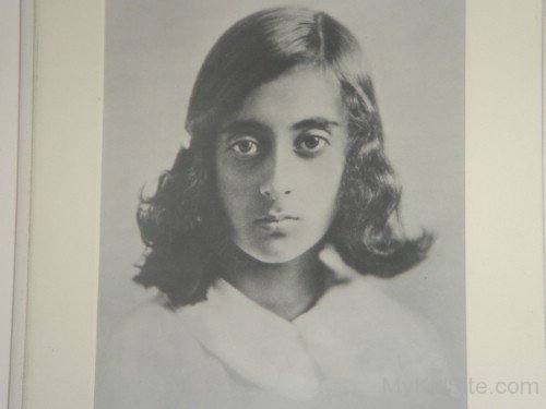 Childhood Picture Of Indra Ghandhi