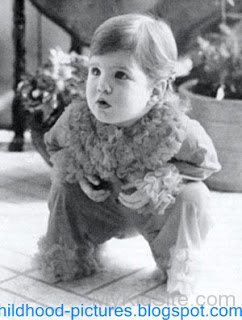 Childhood Picture Of Jennifer aniston