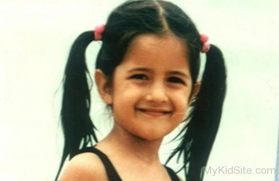 Childhood Picture Of Katrina Kaif