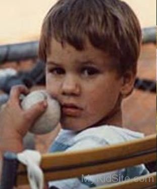Childhood Picture Of Roger Federer