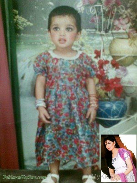 Childhood Picture Of Sara Chaudhry