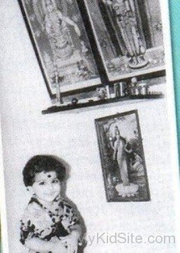 Childhood Picture Of  Vidya Balan