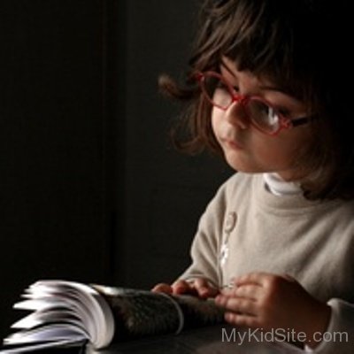 Cute Baby Reading Book