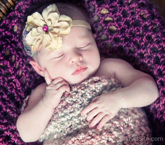 Baby Girl Sleeping-MK123